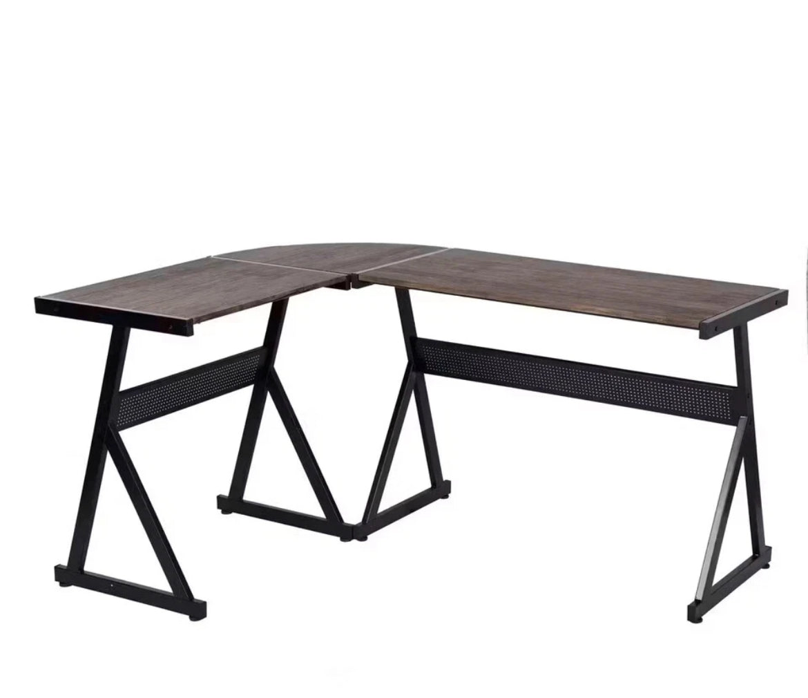 L-Shaped Office / Gaming Desk